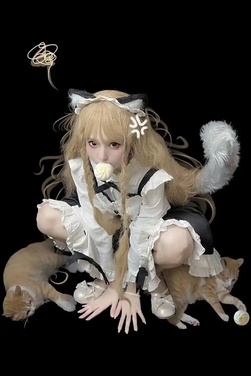 「咬人猫」 @星月奈奈 @斯万家sinwavy  #图文伙伴 - 抖音