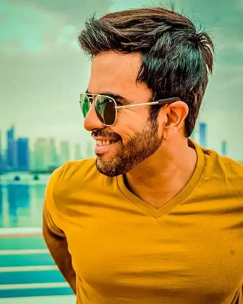 2021戴墨镜的型男精选痞气帅哥图片