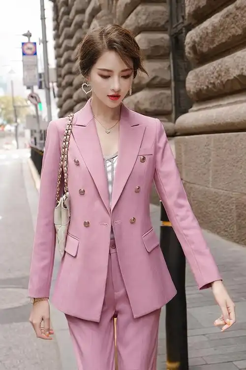 粉色西服外套