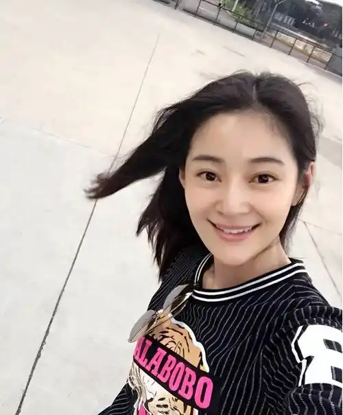 演员王媛可:倒追帅哥丈夫5年,恩爱12年零绯闻,如今幸福美满