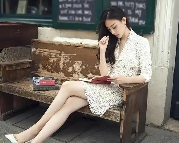 虽然步入到大学,但倪妮并不觉得自己有太大的变化,在她看来,生活就是