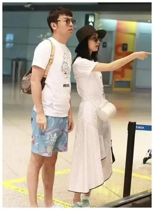 猜猜雷佳音和美娇妻是否迎来了二胎?点击查看可爱的两个女儿!