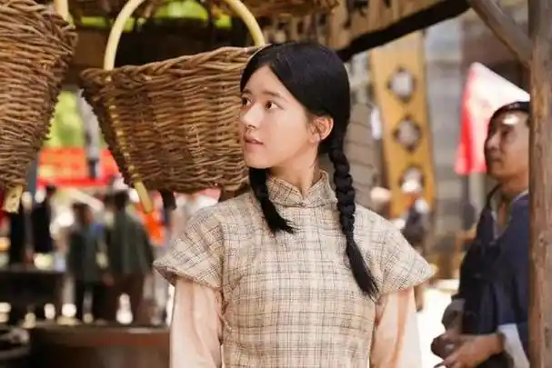 赵露思关晓彤最近演的电视剧(胡同今晚开播赵露思)(3)