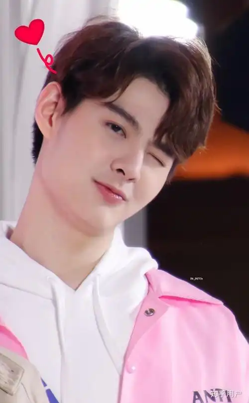 如何评价泰国演员黄明明saint? - 知乎