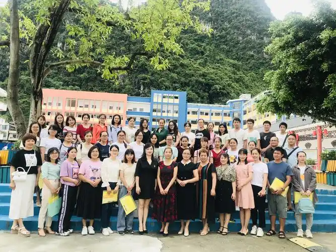 小学第三学区英语科教师合影