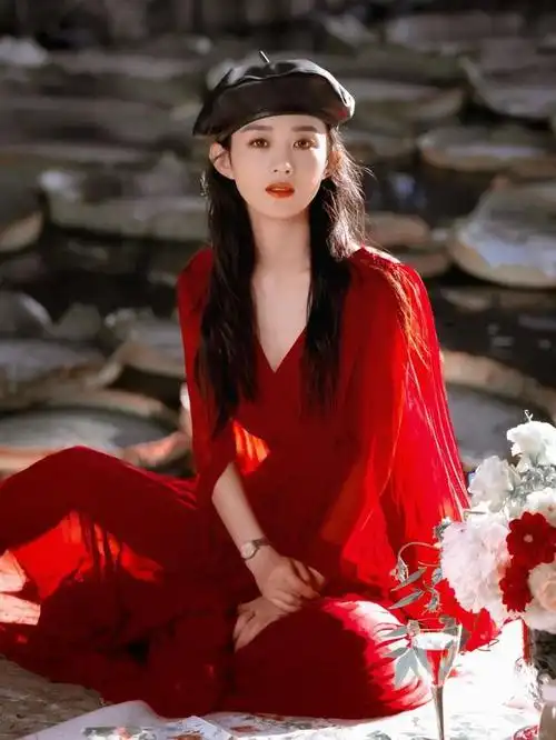 确实出乎意料…|汤唯|杨幂|鞠婧祎|高圆圆|刘诗诗|迪丽热巴_网易订阅