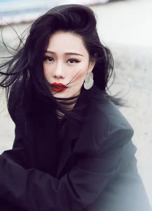 袁娅维有种野性的性感美