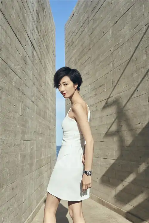 桂纶镁:于流动的时光中雕琢真我