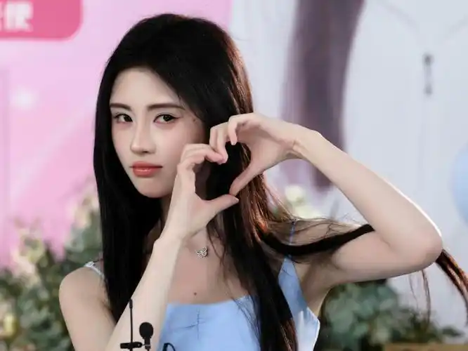 【鞠婧祎】觅橘直播可爱瞬间