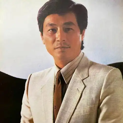 曾江遗孀焦娇,两度痛失伴侣,如今79岁坦然面对生死,努力生活|暴脾气