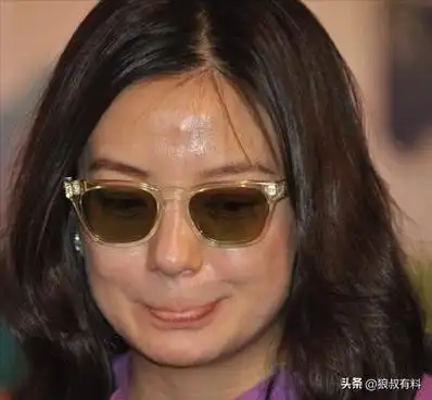 赵薇个人资料:47岁的赵薇突然消失两年后,再看如今她的处境,完全是自