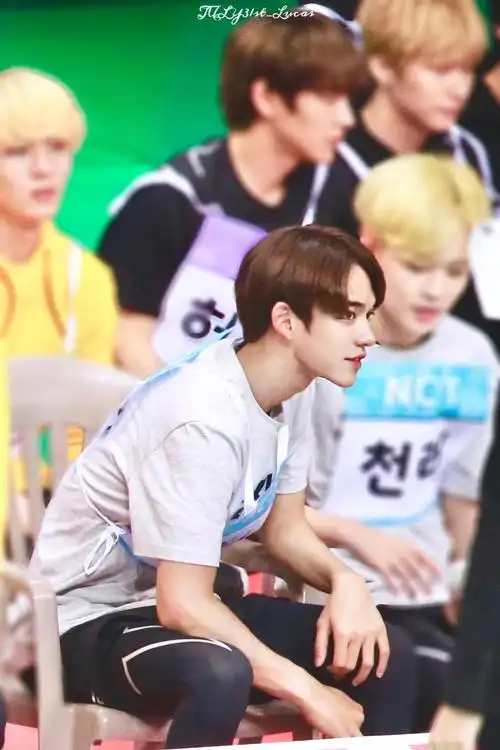 黄旭熙图片 黄旭熙偶像运动会剧照图片