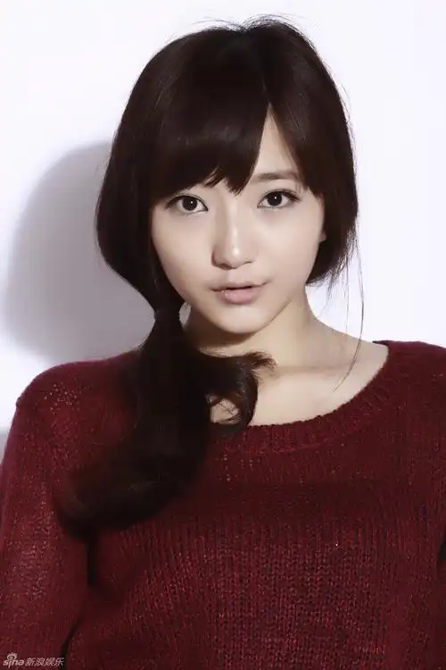 白卉子演绎优雅小清新