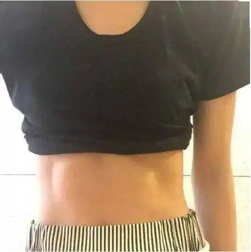 帮助腹部塑形的8个腹肌训练动作_地面_上半身_背部