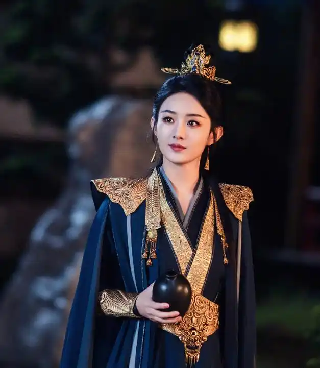 赵丽颖古装仙气飘飘,《与凤行》中的古装,哪套惊艳了你?