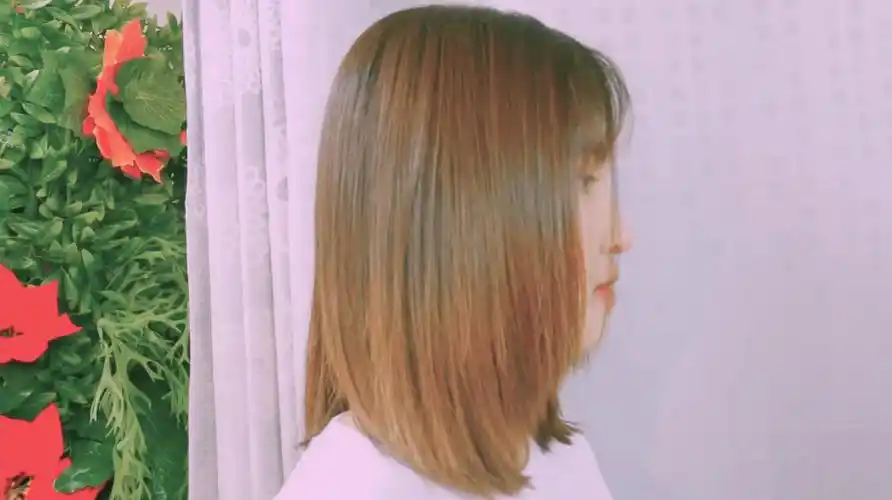 柔顺气质的女生中长发造型,你觉得怎么样