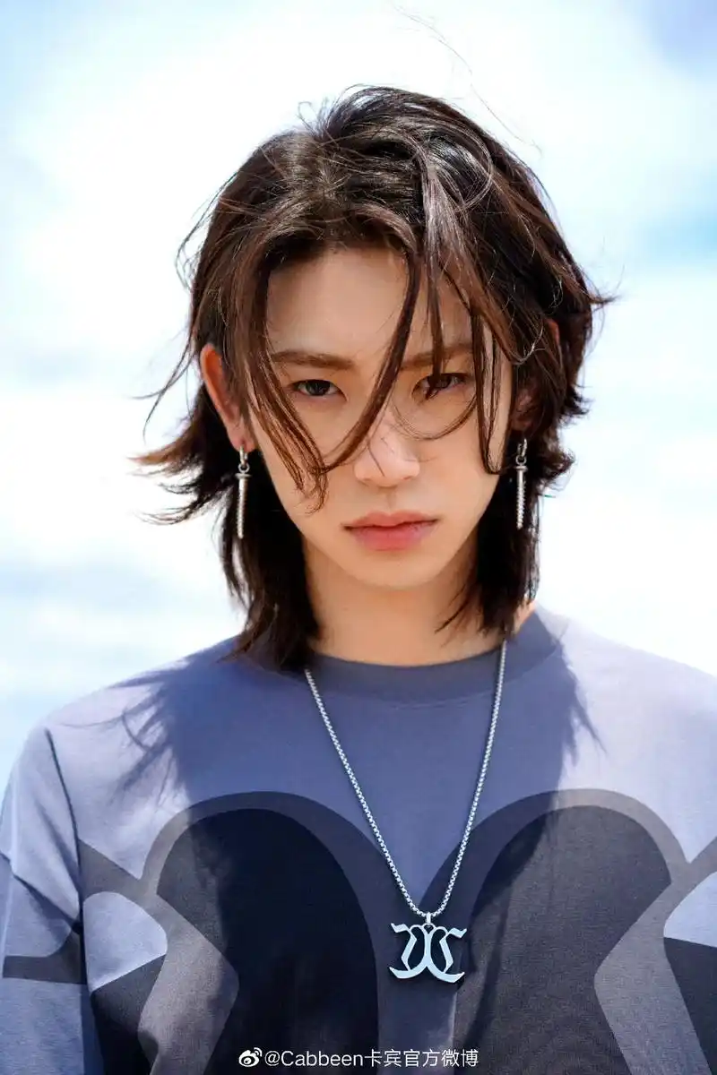 小鬼今天状态好好～#小鬼 #小鬼王琳凯 不懂王琳凯长发的人有 - 抖音