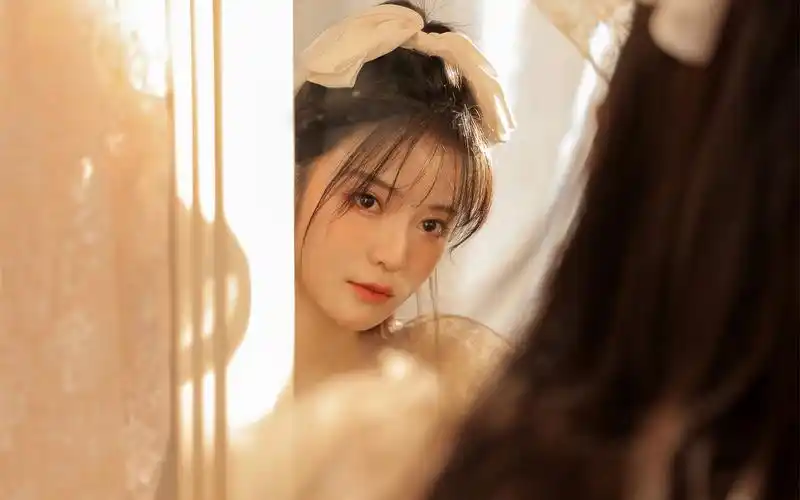 高冷蕾丝美女图片桌面壁纸