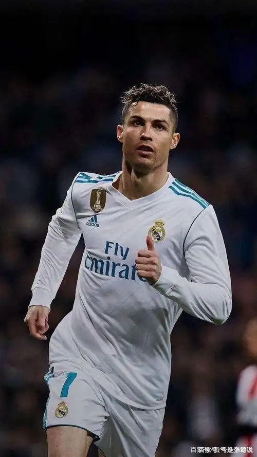 足球明星c罗介绍_全民k歌网