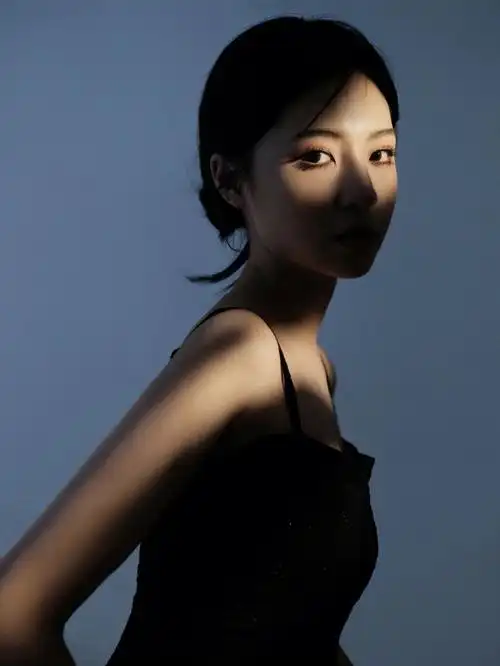 佳木斯写真高冷御姐必拍的光影写真