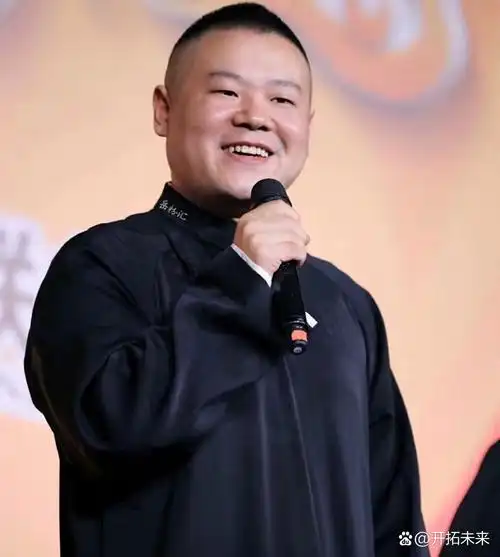 岳云鹏在2025年春晚上被观众当面怼"别上春晚",那