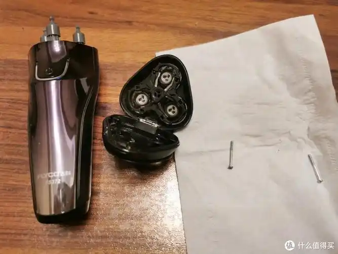 飞科fs372剃须刀拆机报告