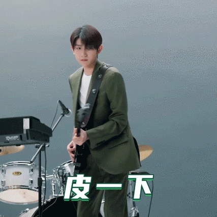 源哥@tfboys-王源带着表情包来惹#王源代言雨洁去屑洗发水#  源源不断