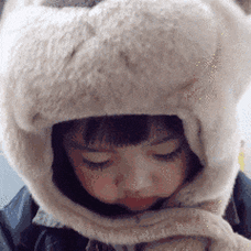 表情包可爱的女孩纸8