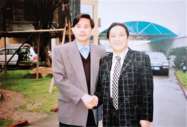 王林:李冰冰向他下跪,赵薇找他开光,马云上门拜访,如今怎样