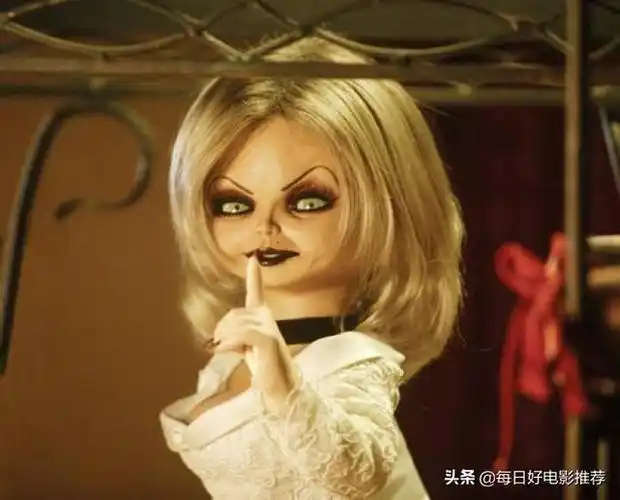 安娜贝尔鬼娃娃(吓人的鬼娃娃又来了)(1)