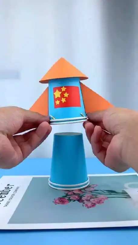 手工 ## 亲子手工 用纸杯做的火箭发射器,这也太好玩了吧!
