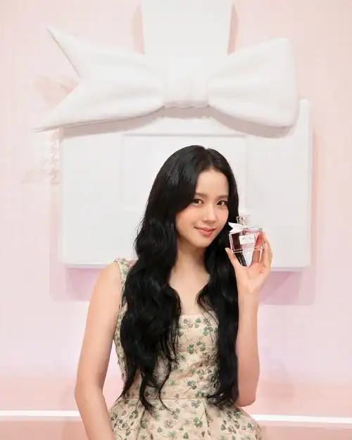 金智秀迪奥全球品牌大使