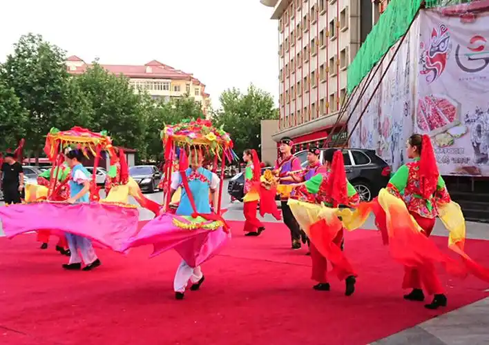 刘老 根大舞台户外表演