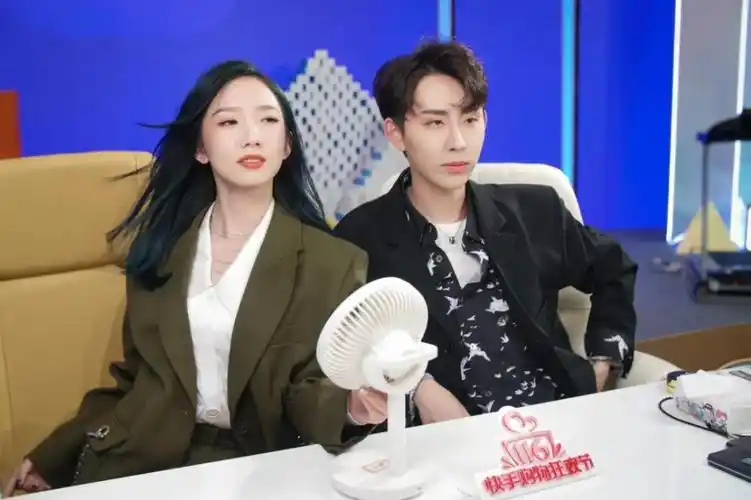 年末走访从明星到达人13个月打造出瑜大公子遥望的快与变广东广州深圳