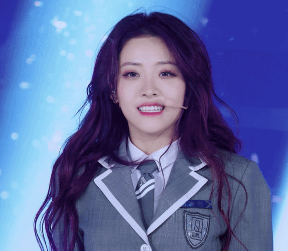 喻言梯形笑动图不完全合集——这世上真的有人靠一个笑容就能惹人怜爱