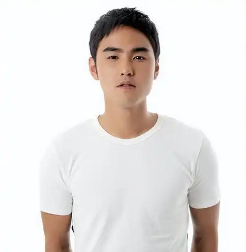 阮经天张钧甯晒16年前合照,发型变了情谊还在,陈意涵曾有意撮合