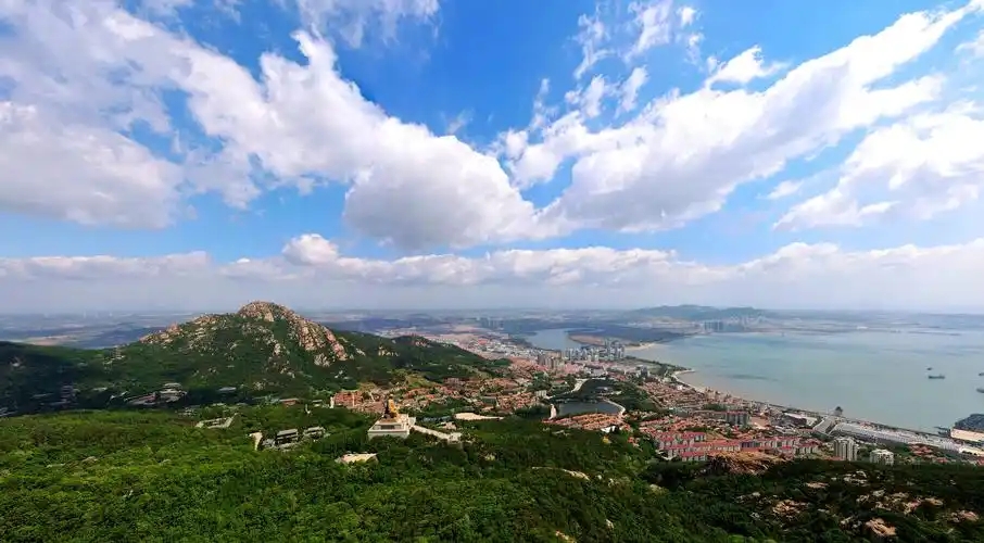 荣成市石岛赤山首届"山会"邀您开启"逛吃"之旅