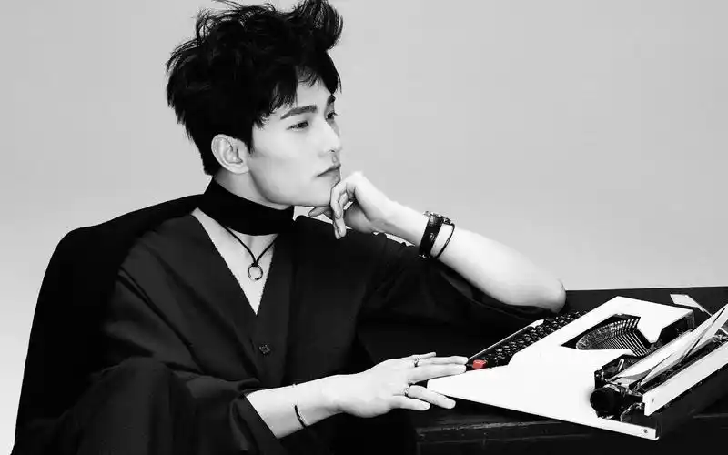 超帅男神杨洋电脑壁纸_莫名其妙的被帅到