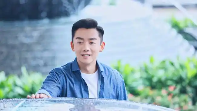 壮志高飞开播陈乔恩郑恺励志逐梦直冲云霄