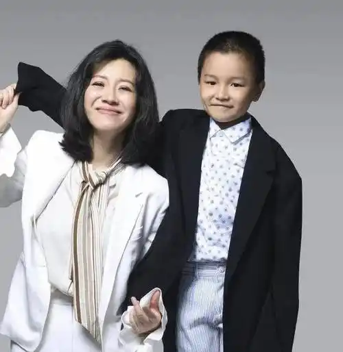 原创淡泊名利的5位女星吴越不结婚不自卑俞飞鸿花十年拍一部电影