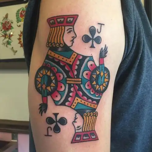 扑克牌纹身男生手臂上简单的扑克牌纹身图片