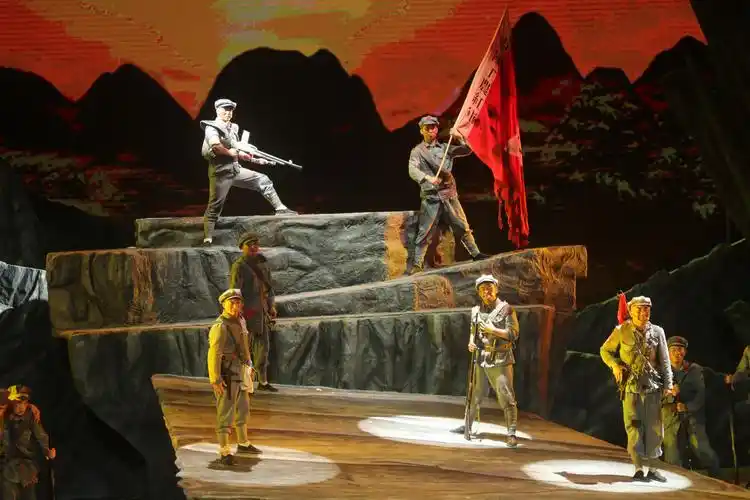 舞台剧困牛山红军壮举系列报道燃一大波剧照来袭