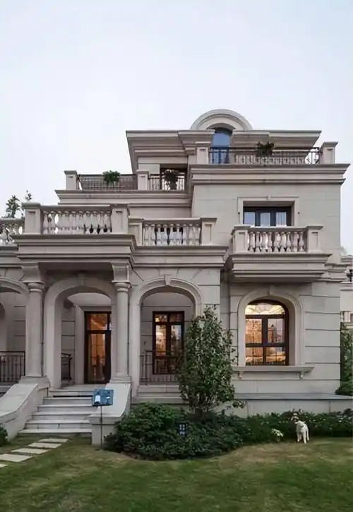 "撩汉无数"许晴:与华晨宇相爱引张翰吃醋,亿万身家迷住京圈大佬_刘波