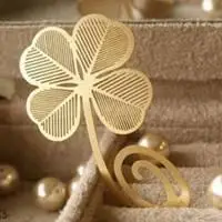 金色四叶草头像图片【点击鼠标右键下载】