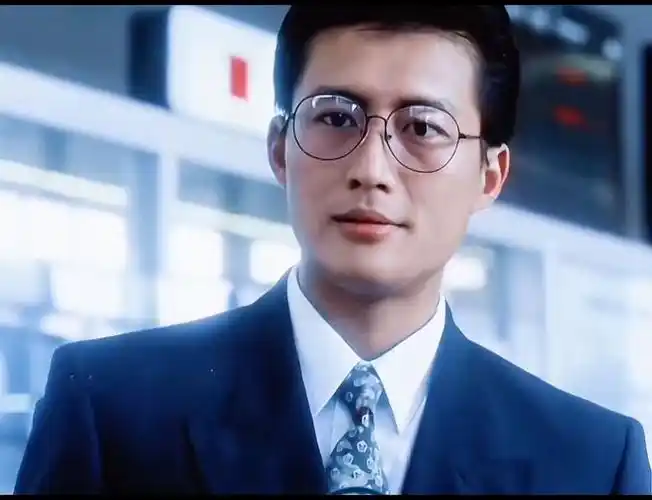 7:庆帝(扮演者:陈道明)陈道明不用多说,一直是演艺圈颜值与演技并存的