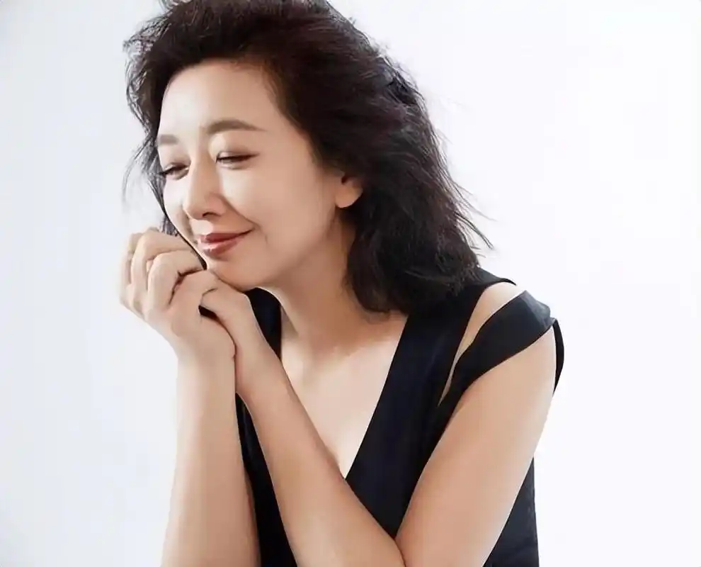 王志文,靳东都没娶到的江珊,为什么嫁给了"平平无奇"的田小洁?