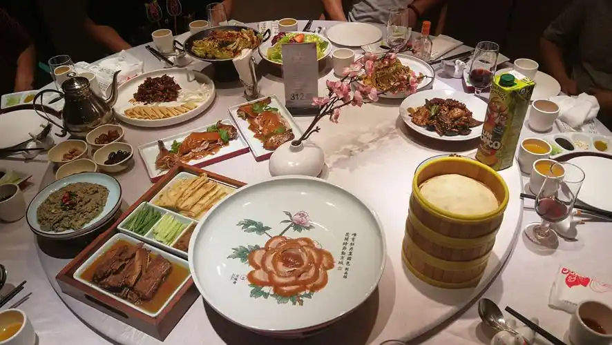 于9月18日在北京丰盛的晚餐