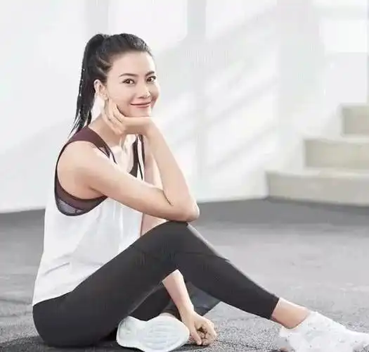 高圆圆胆真大!穿条健身裤秀曲线,网友:这身材简直了!