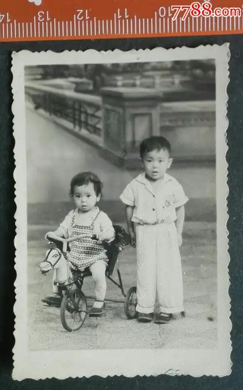兄妹合影-价格:6元-se64113987-老照片-零售-7788收藏__收藏热线