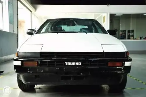 花18万买辆不能上路的ae86,国内竟有如此疯狂的"头文字d"迷!